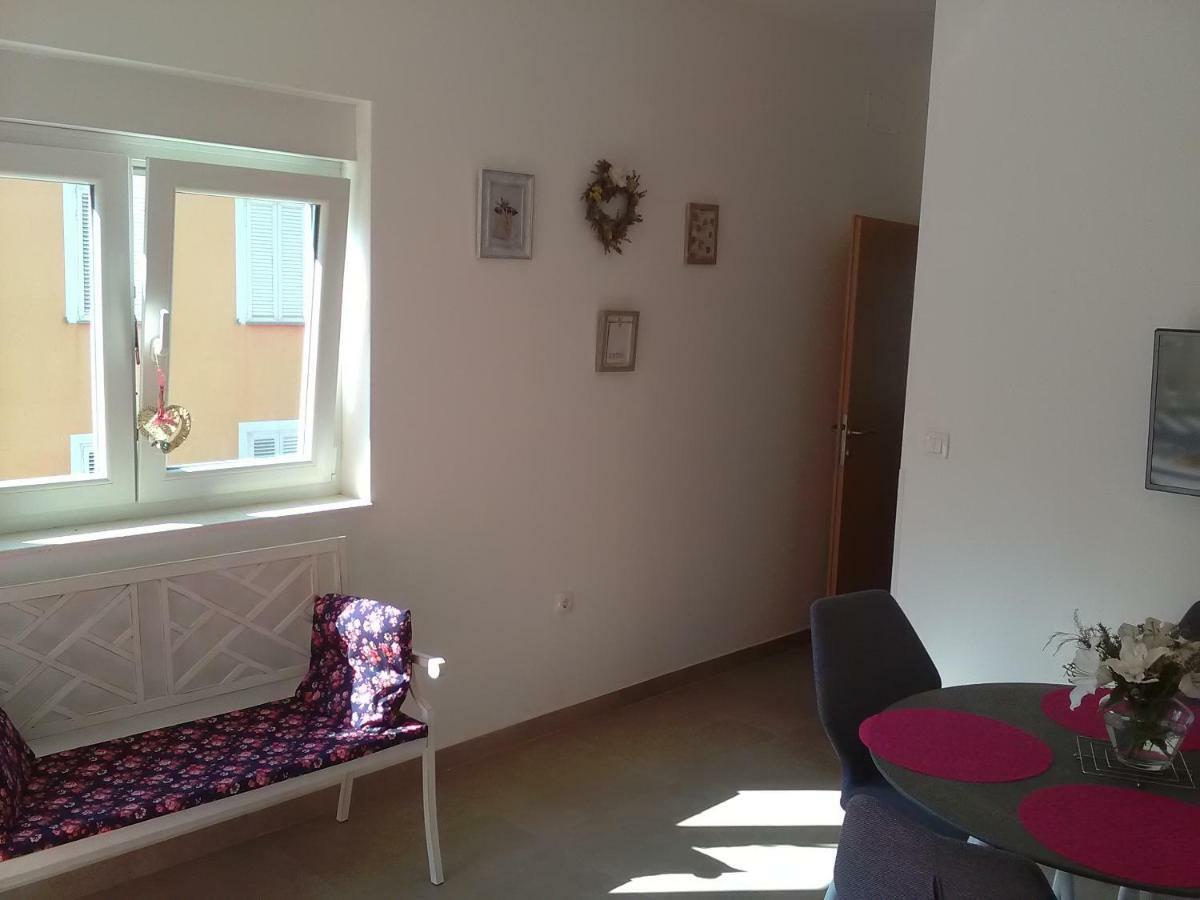 Podvrsina1A Rosa Villa Preko Exteriör bild